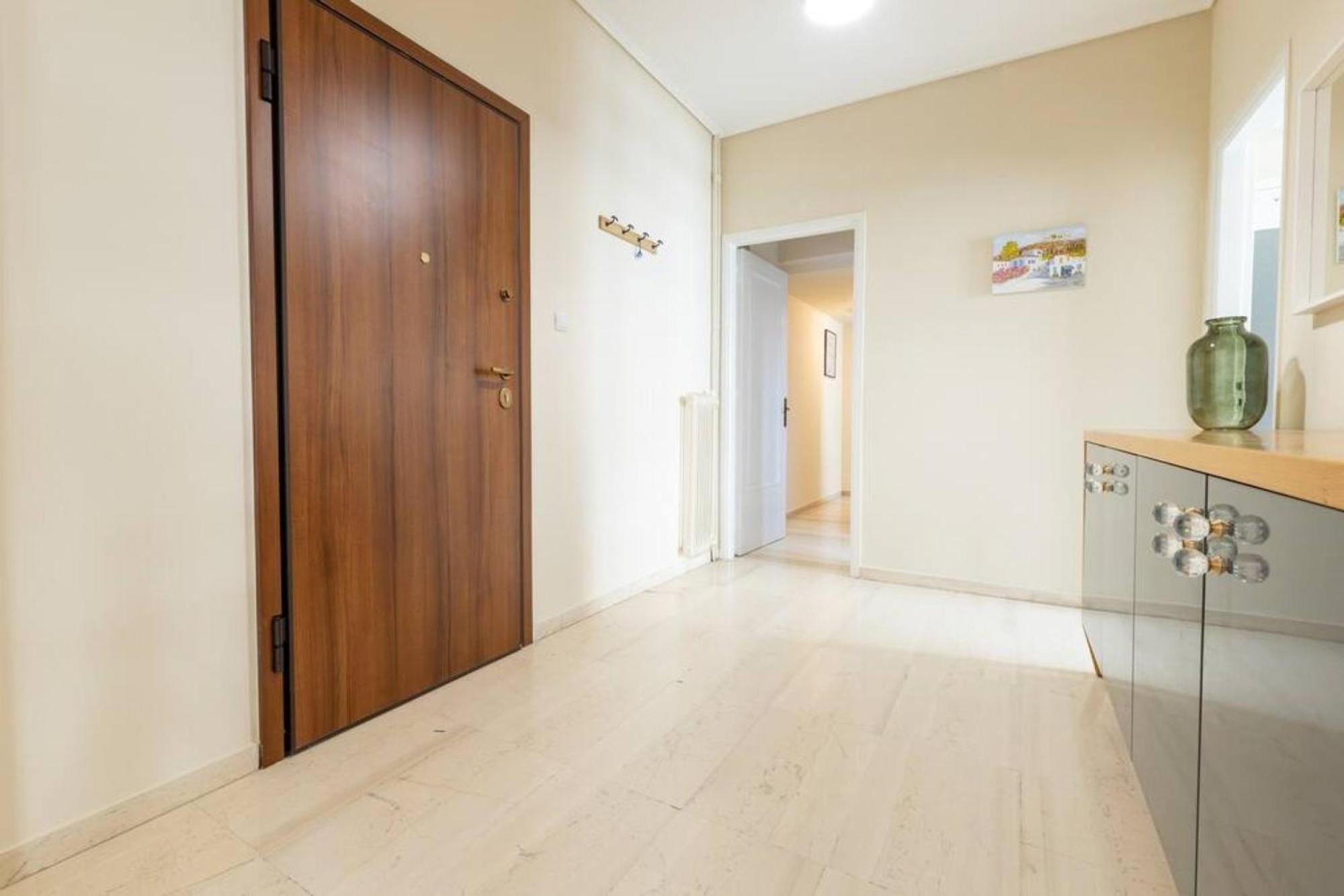 Amfitritis Family Lux Apartment At Palaio Faliro أثينا المظهر الخارجي الصورة