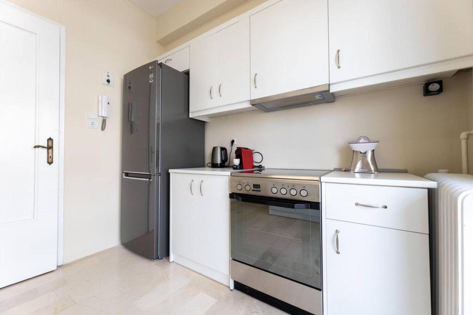 Amfitritis Family Lux Apartment At Palaio Faliro أثينا المظهر الخارجي الصورة